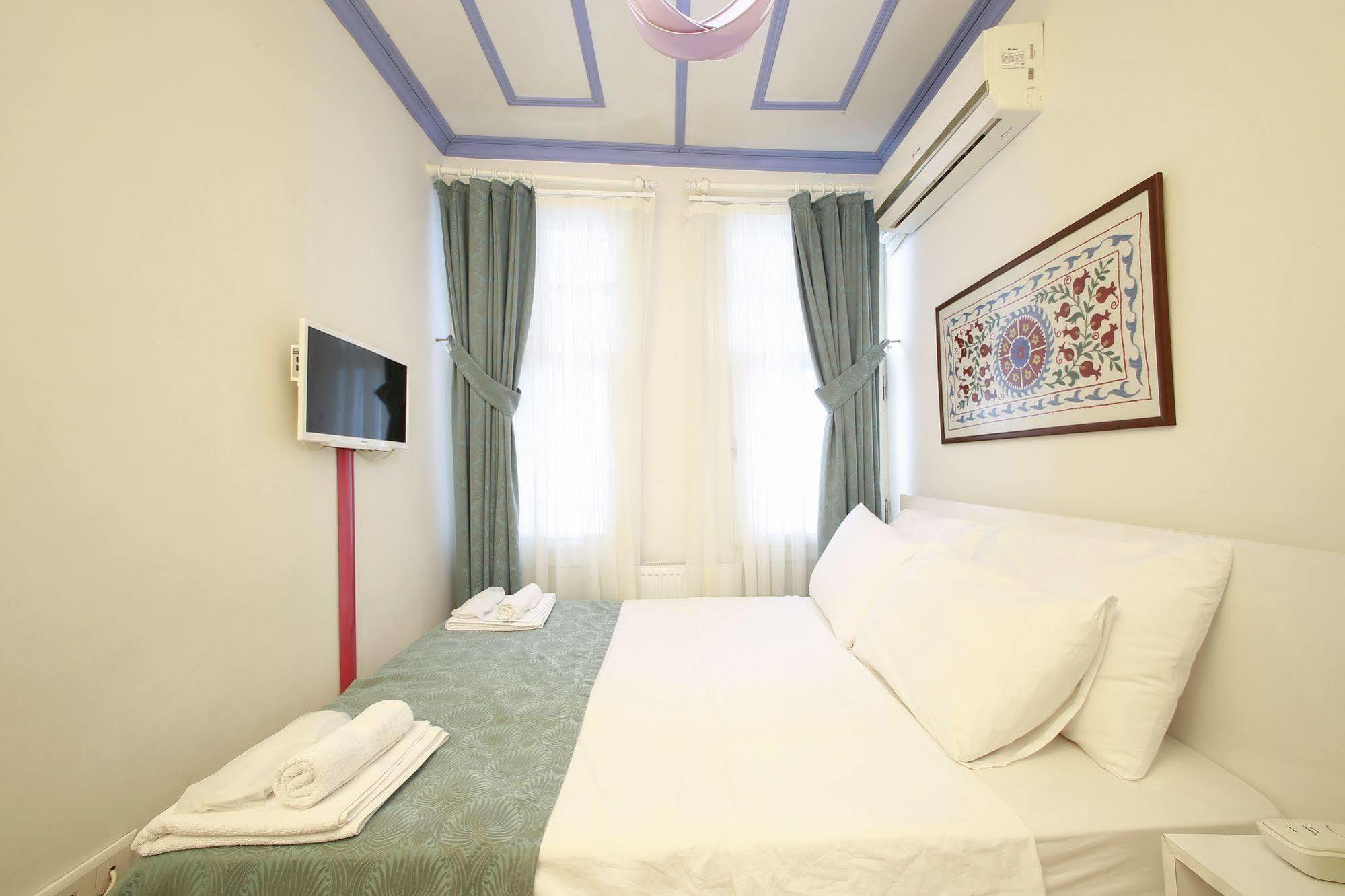 Lale Inn Ortakoey Istambul Extérieur photo